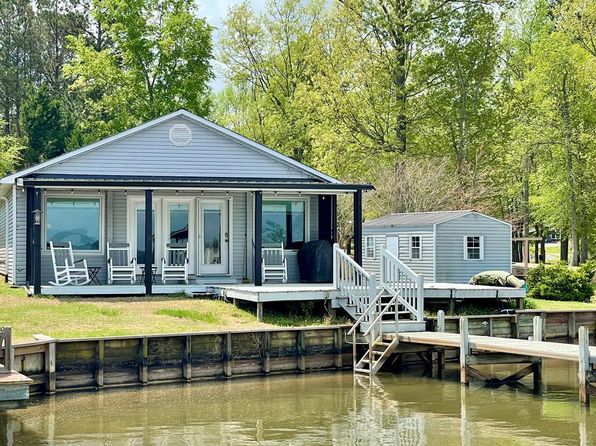 138 Peake Ct, Ninety Six, SC 29666