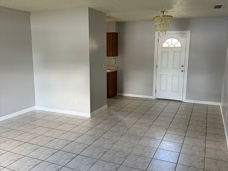5446 Tangerine Dr — Photo 2