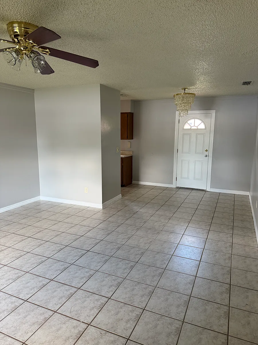 Building Photo - 5446 Tangerine Dr