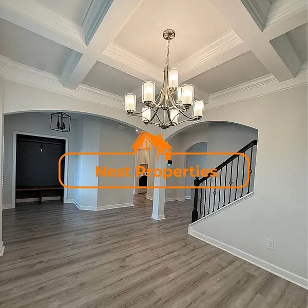Building Photo - 658 Frow Dr