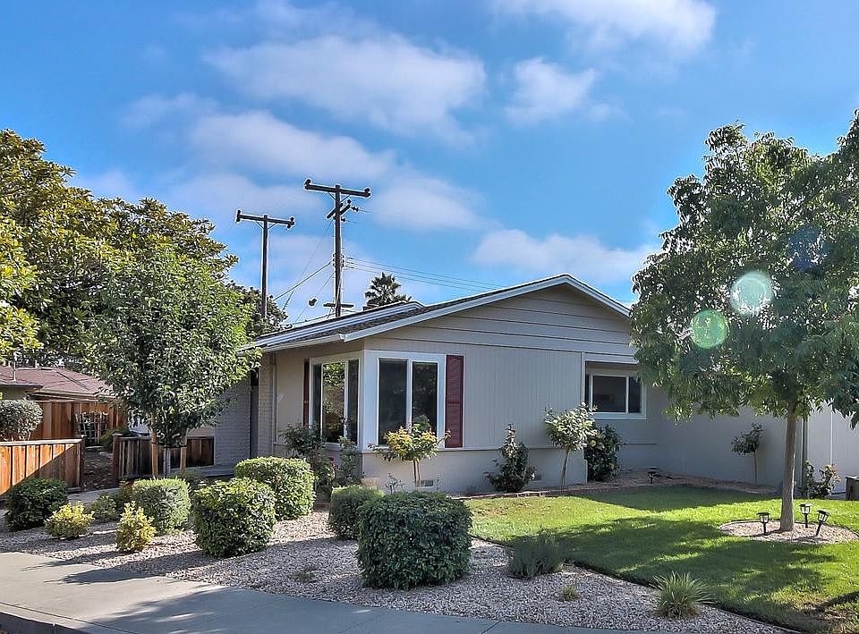 1st image of 2211 De Paul Pl