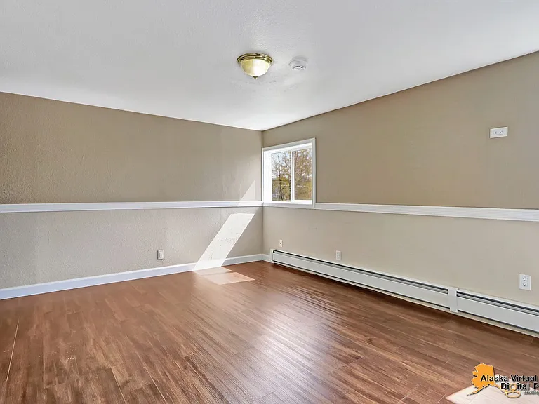 1335 Hyder St — Photo 80