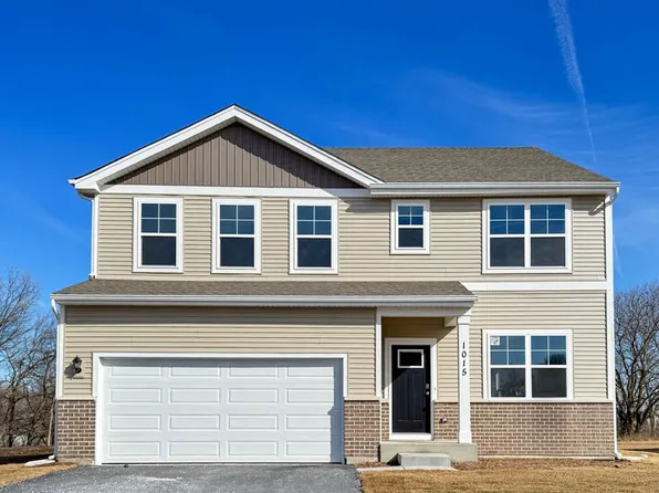 1015 Leeward Ln, Pingree Grove, IL 60140