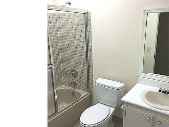 4th image of 9672 S Belfort Cir