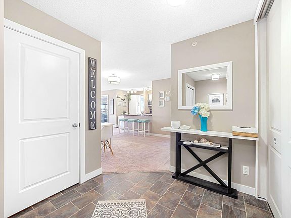 5th image of 6411-403 Mackenzie Way SW #6411