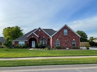 6504 W Silverthorne Rd, Fayetteville, AR 72704