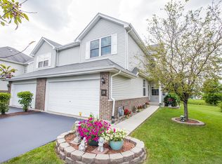 558 N Maggie Ln, Romeoville, IL 60446