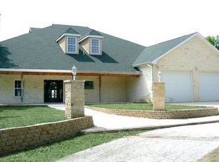 175 Hilltop Dr, Kerrville, TX 78028
