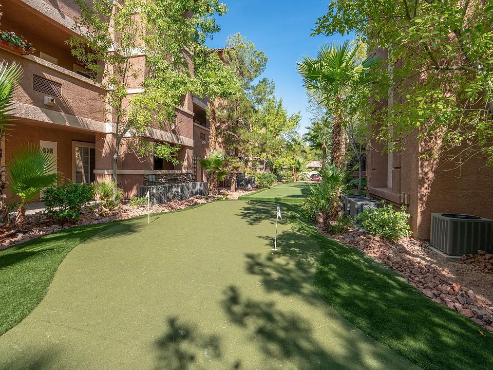 Carefree Senior Living At The Willows Las Vegas