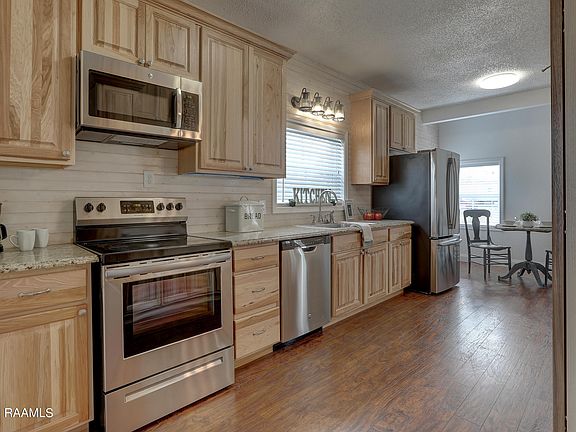 2nd image of 1037 Alexander Circle Cir