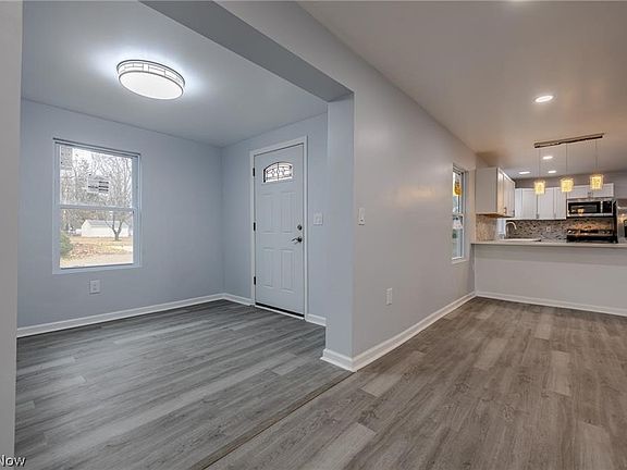 4th image of 34469 Roberts Rd