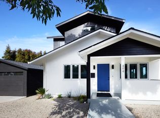 494 Pine Ave, Pacific Grove, CA 93950