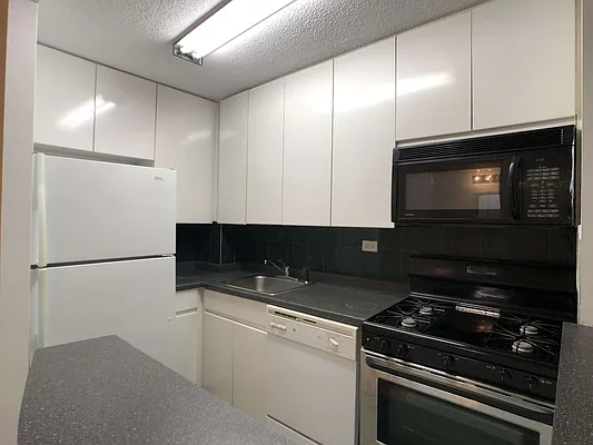 Rented by S&S Ocean Bay Properties | media 19