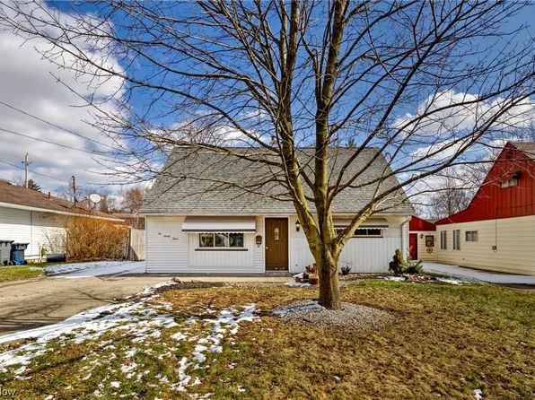 293 N Edgehill Ave, Youngstown, OH 44515