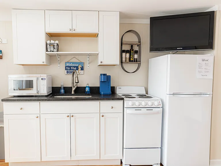 78 E Grand Ave #17 — Photo 3
