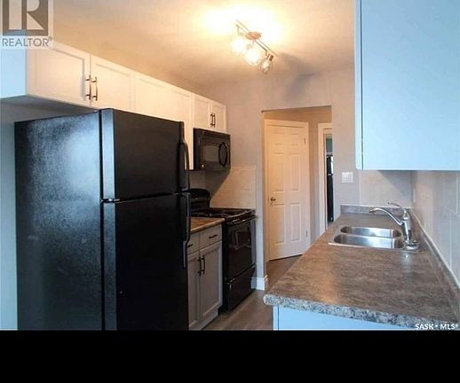 2nd image of 1811 8th Ave N #10