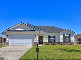 200 Red Oak Dr, Richmond Hill, GA 31324