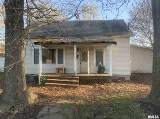 812 W Madison St, Herrin, IL 62948