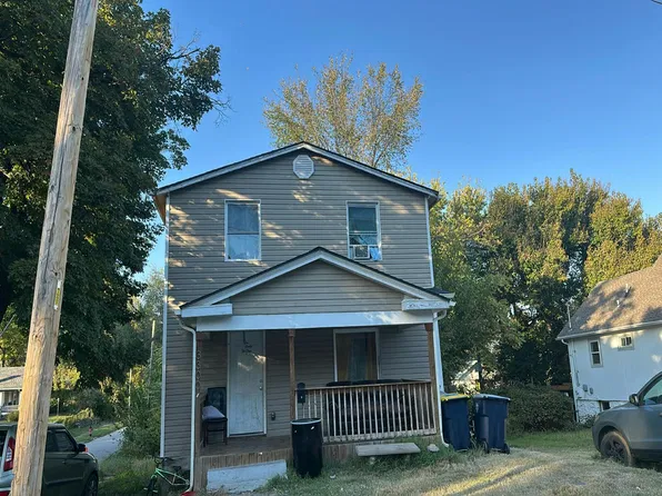 3300 Moulton Ave, Kansas City, MO 64127