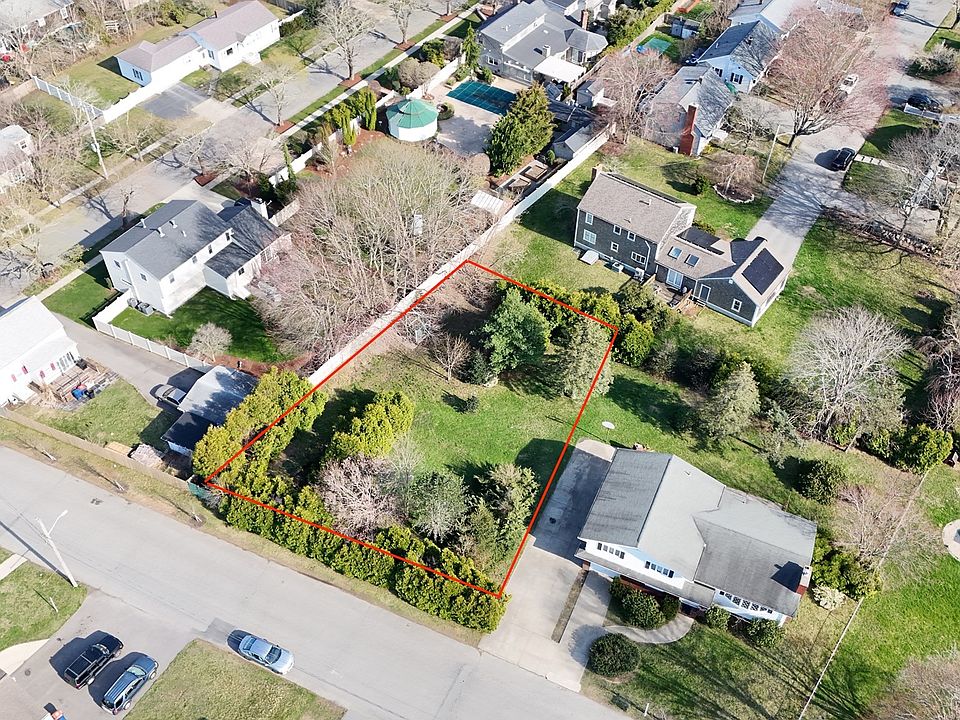 2nd image of Mount Vernon St