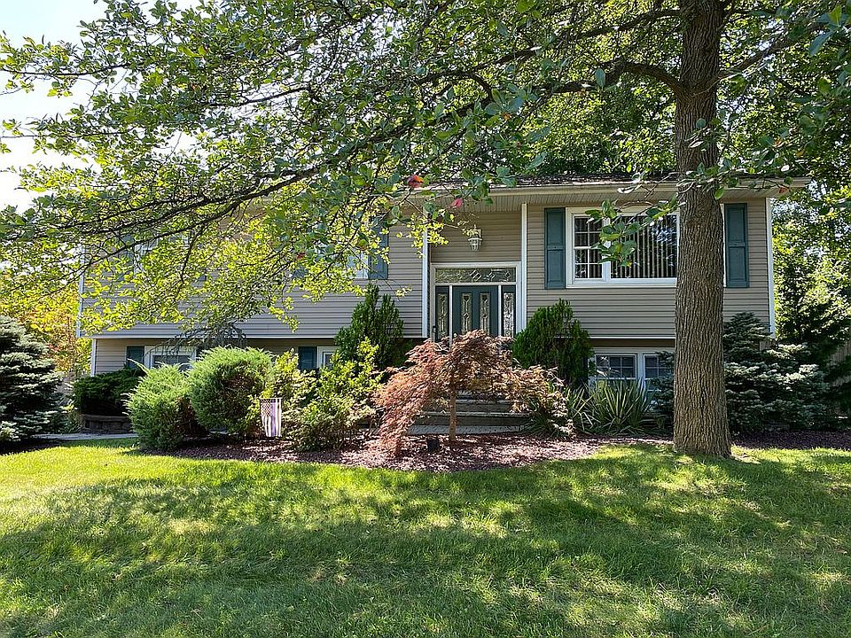 1st image of 1 Sagamore Ave