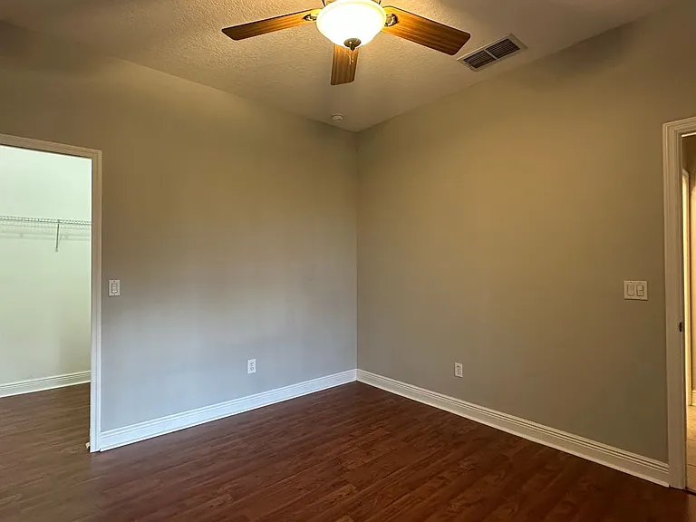 418 Brentwood Club Cv — Photo 24