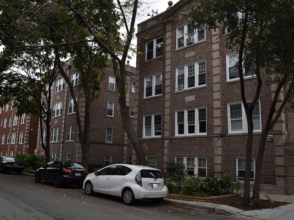 1st image of 4924 W Cuyler Ave APT 1N