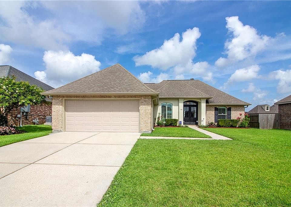 1st image of 122 Lake Carolyn Dr