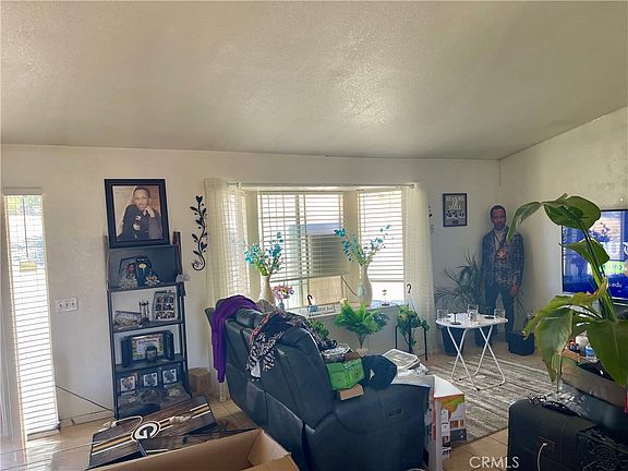 2nd image of 16131 Llanada Ave