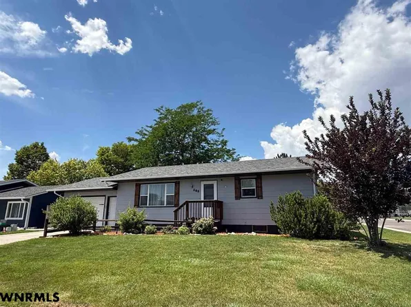 685 15th St, Gering, NE 69341