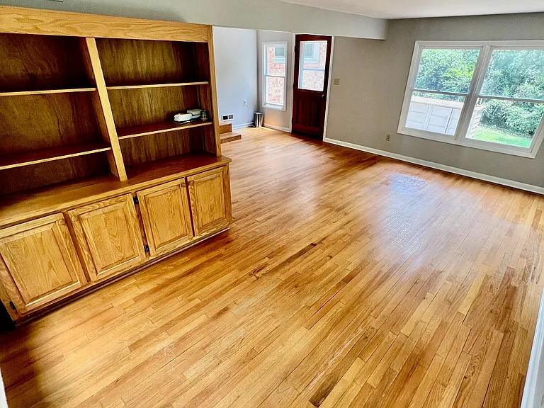 14 Braddock Cir — Photo 5