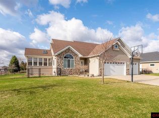 101 Park Pl, Mankato, MN 56001