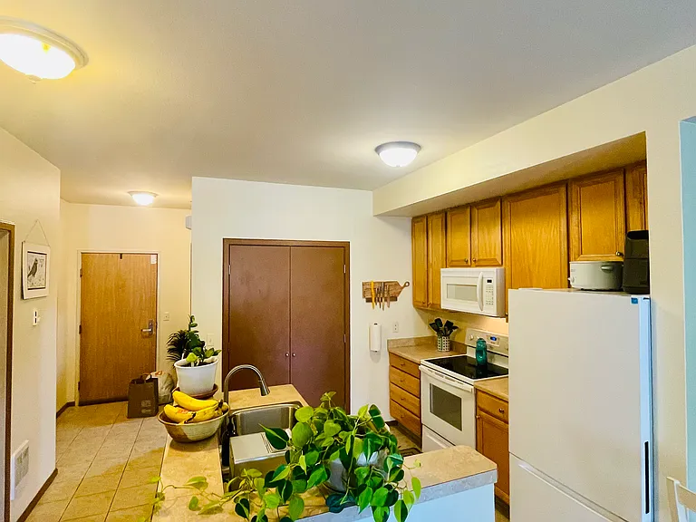 512 Darby Dr #208 — Photo 12