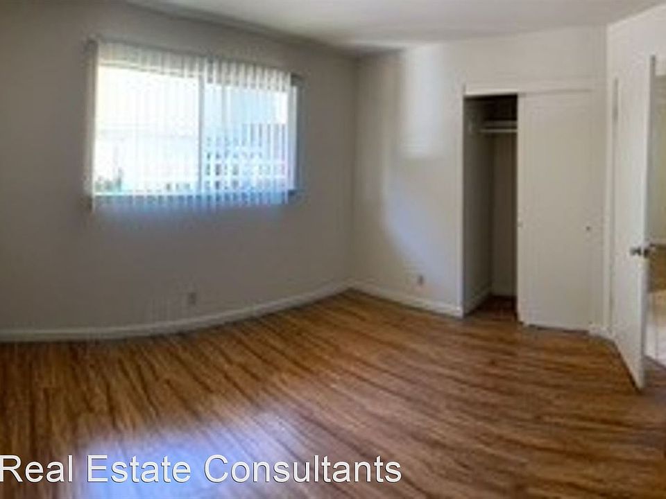 1st image of 559 Smalley Ave