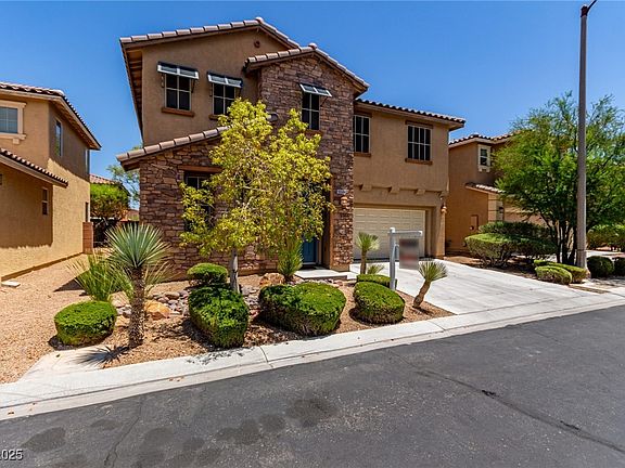 3rd image of 10584 Peach Creek St