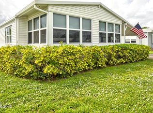 807 Lilac Dr, Barefoot Bay, FL 32976