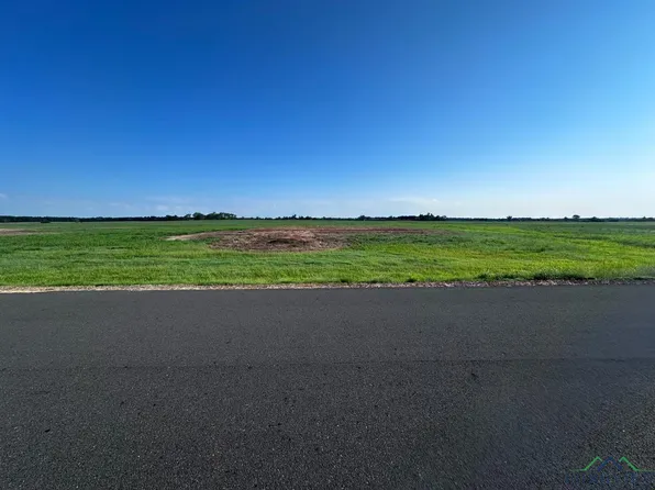 121 Sleep Easy Rd, Kilgore, TX 75662