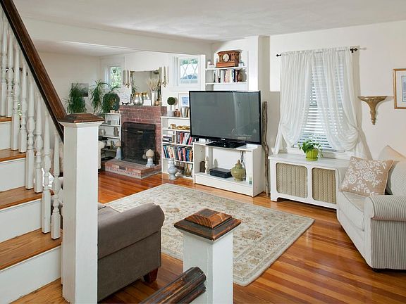 Living Room from Entrance