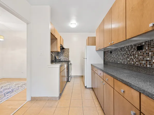 5601 Riverdale Avenue image 4 of 11