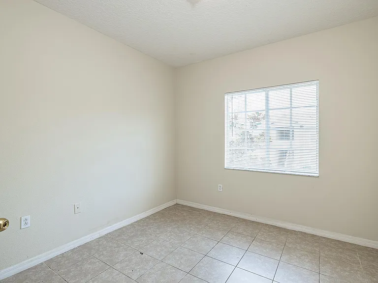 9506 Amberdale Ct #202 — Photo 19