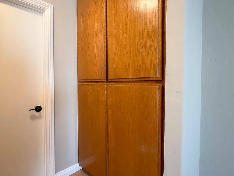 323 W 15th Ave — Photo 10