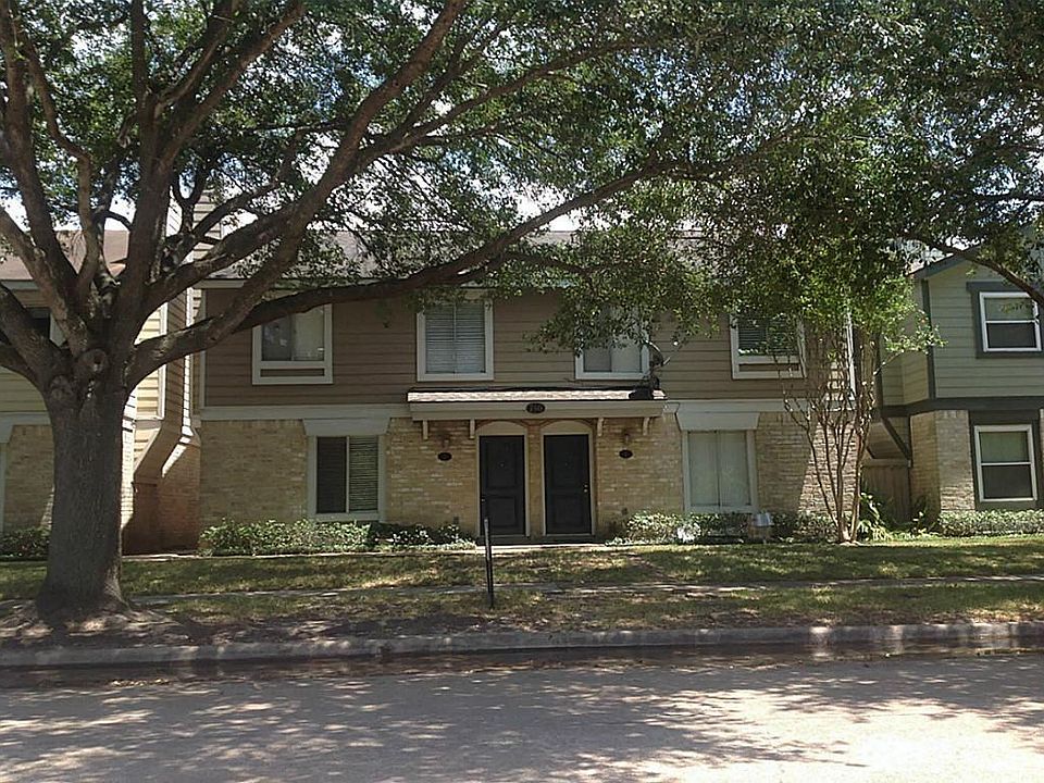 1st image of 730 Memorial Mews St APT A