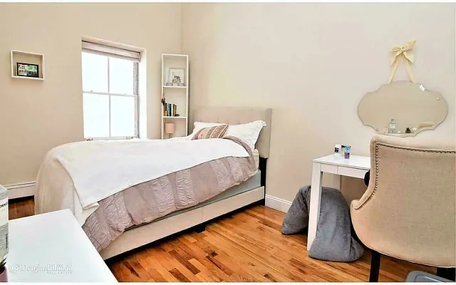 Rented by Douglas Elliman | media 19