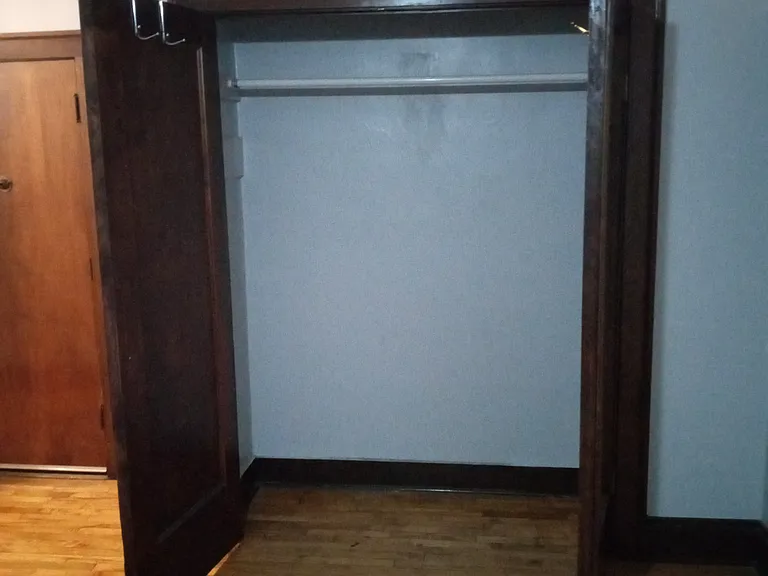 Belle Apartments — Photo 4