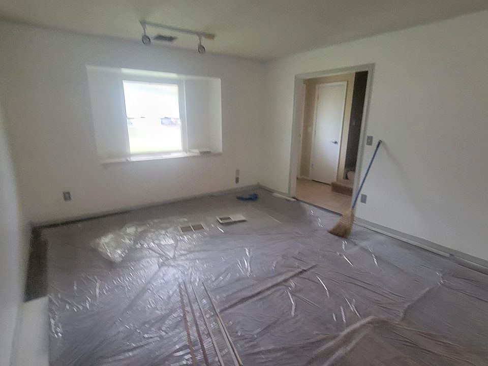 1st image of 1225 SW 92nd St