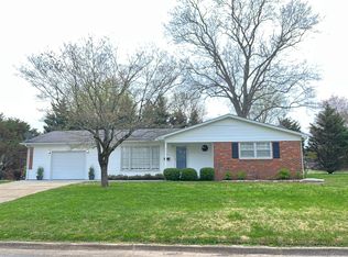 701 5th St, Lawrenceburg, TN 38464