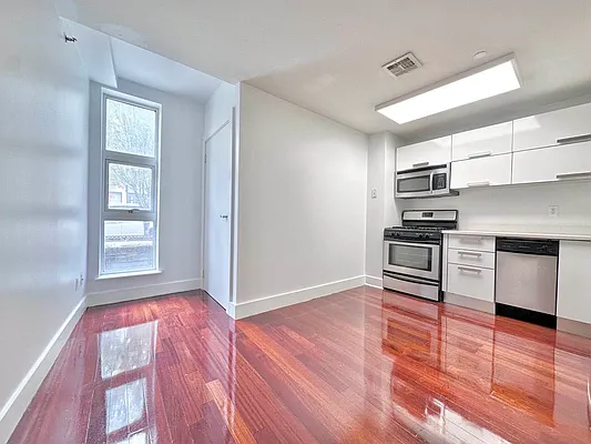 Rented by Doorway NYC, LLC | media 20