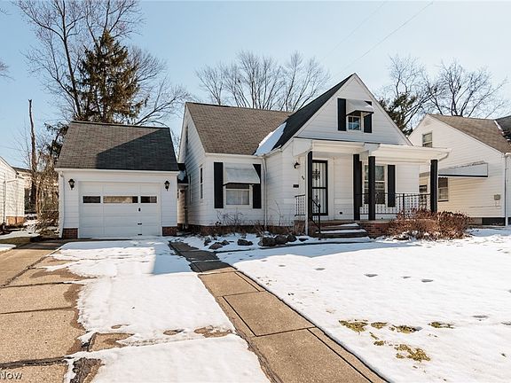 3rd image of 94 Southwick Dr