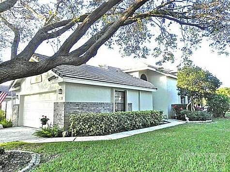 1st image of 4875 Sherwood Forest Dr