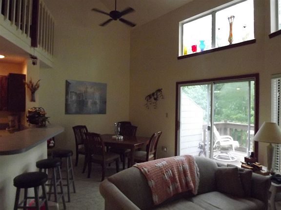 2nd image of 1916 S Bay Pointe Dr #32
